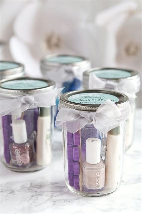 Easy Diy Party Favors Your Guests Will Love Mason Jar Favors Bridal