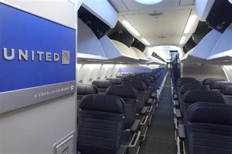 Review United 737 Max 9 First Class From Orlando To Houston