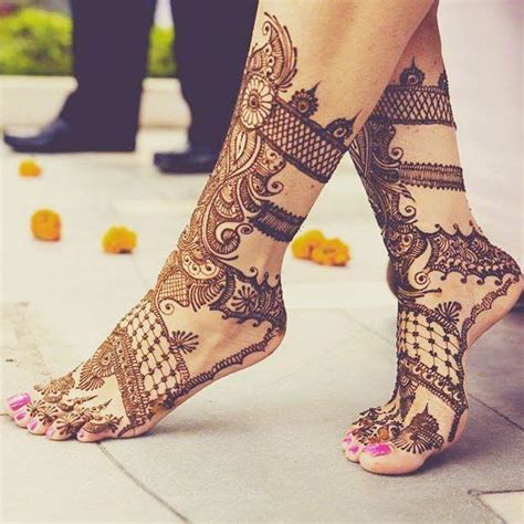 Attractive Henna Design On Leg And Foot Fashion Beauty