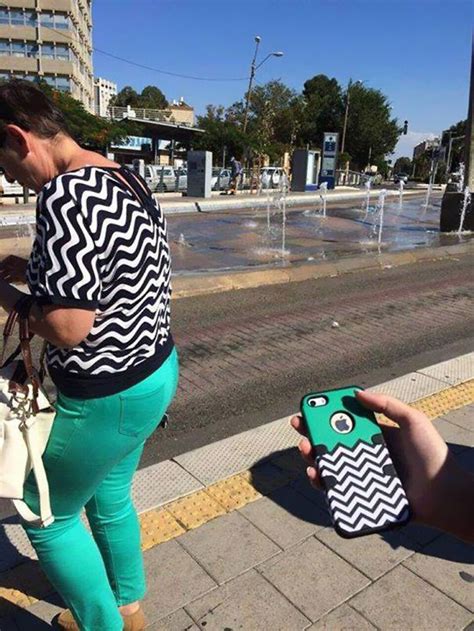 15 People That Look Like Their Surroundings Really Funny Funny