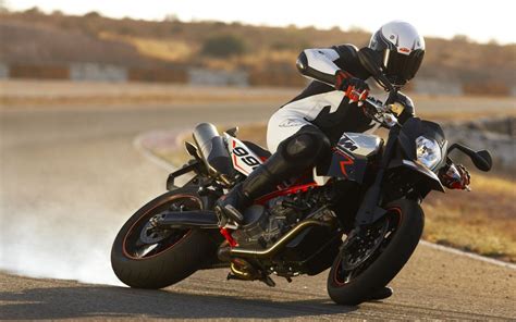 Ktm doesn't have a separate production plant for producing its bikes. KTM Supermoto Wallpapers | BadAssHelmetStore