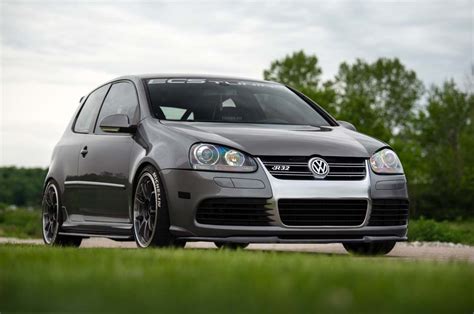 I had a mk5 rabbit that made a great noise and was really fun (it was a 5mt). Top Mods and Maintenance for your VW MK5 R32 - ECS Tuning