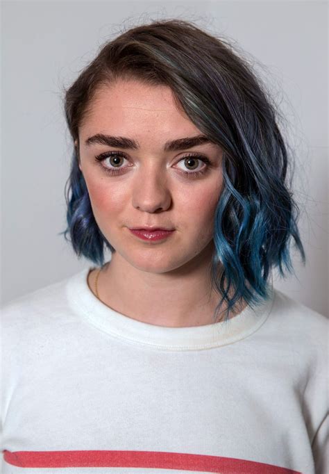 Maisie Williams Images Management And Leadership