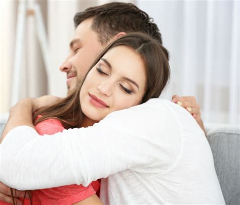 Selalu Bergaduh Dengan Pasangan Amal 4 Jenis Pelukan Redakan Kemarahan Suami Isteri 2024