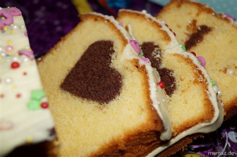 Wer mag, gibt dem kuchen mit herz noch eine schokoladige glasur: Thermomix-Rezept: Kuchen mit Herz innen - so geht's ...