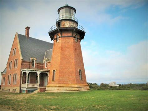 13 Loveliest Lighthouses In Rhode Island To See In 2023 New England