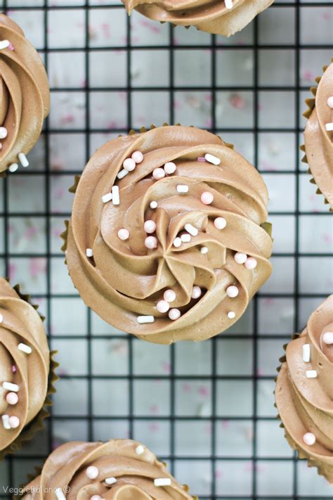 Tastes just like the pudding i used to have when i was a kid! Dairy-Free Chocolate Frosting {Vegan} - VeggieBalance