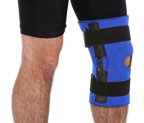 How Do I Treat Knee Hyperextension With Pictures