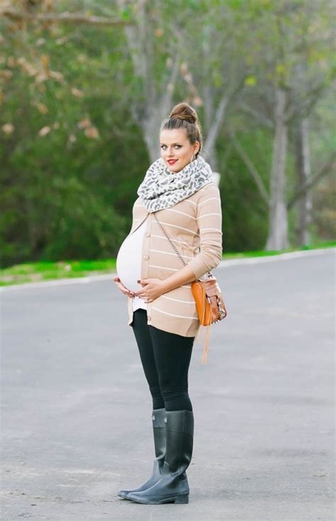45 Outfit Ideas To Be The Chicest Pregnant Woman In Your Office