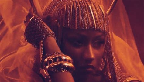 Review Nicki Minajs ‘queen B99