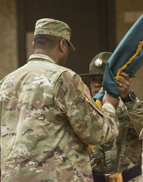 New Commandant Returns To Birthplace Article The United States Army