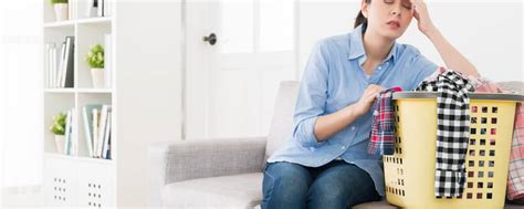 Pernahkah kamu merasa sakit / nyeri bagian dada sebelah kiri ? Sakit Kepala Sebelah Kiri Ada 4 Kemungkinan Penyebabnya