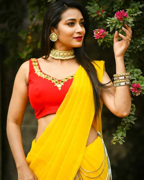Bhanu Shree In Yellow Saree Bhanushree Yellowsaree Beautyofsaree