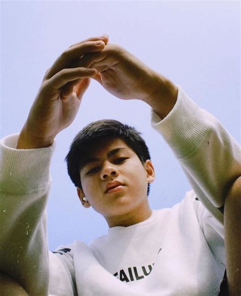 Biodata rayensyah rassya adalah sebuah informasi yang begitu penting bagi kamu yang tentunya tengah mencari artikel biodata dan profil art. Curi Perhatian, Ini Pesona 4 Aktor Muda Pemain Sinetron ...