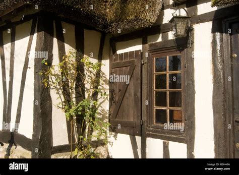 French Style Cottage Hi Res Stock Photography And Images Alamy