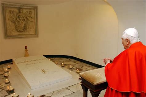 Benedict Xvi To Be Buried In First Tomb Of Pope John Paul Ii Ewtn