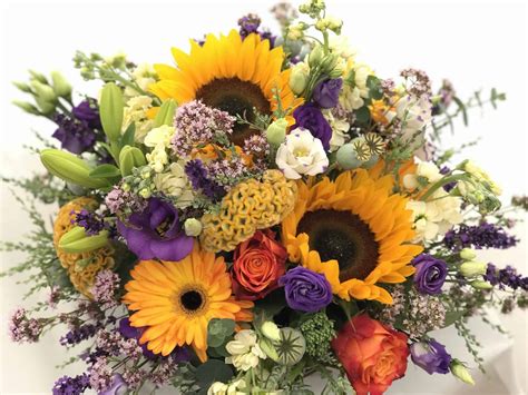 Cheerful One In Basket Vinetta Flower Gallery In Maidstone