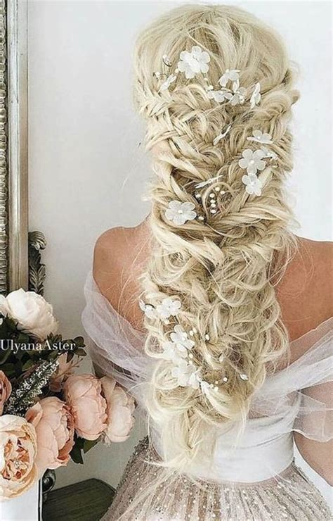 83 Unique Wedding Hairstyles For Different Necklines 2019