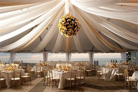 7 Romantic Cleveland Wedding Venues On Lake Erie Weddingwire