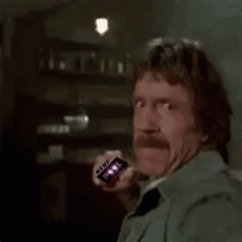 Punch Beating Gif Punch Beating Chuck Norris Descubre Comparte Gifs