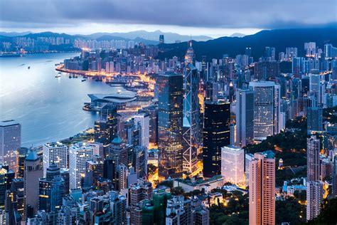 Hong kong, special administrative region of china, located to the east of the pearl river estuary on the south coast of china. História de Hong Kong - InfoEscola