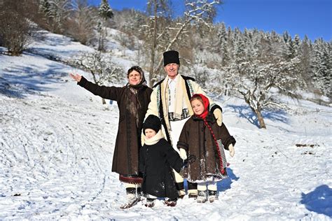 Top Cabane Si Case Traditionale Pentru Vacante De Iarna In Bucovina