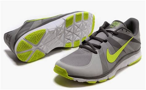 Pengilangan kasut asal nike mengalami kegagalan di amerika syarikat sehingga mereka terpaksa berpindah ke asia. KASUT DOTKOM: NIKE FREE 5.0