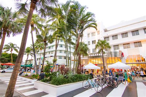 Lincoln Road Mall Miami Beach Fl Shopping In Mid Beach Miami