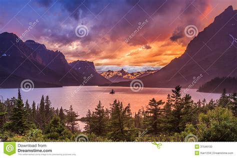 Beautiful Sunset At St Mary Lake In Glacier National Park Stock Photo