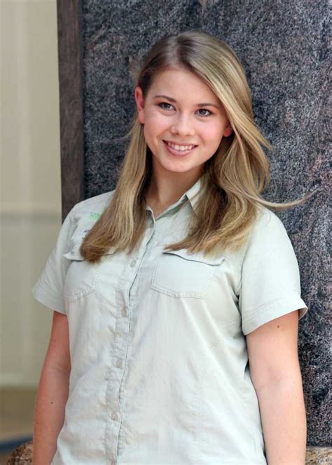 61 Hot Pictures Of Bindi Irwin Which Demonstrate She Is The Hottest