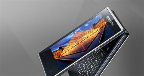 Here Is Samsungs Latest Flip Phone And It Features A Snapdragon 808