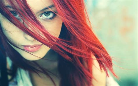 549988 Redhead Women Green Eyes Hair In Face Looking At Viewer Dyed