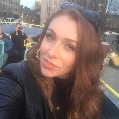 Georgina fleur (30) soll medienberichten zufolge ihr erstes kind erwarten. Georgina Fleur: Ihre Schwester arbeitet im Bordell | InTouch