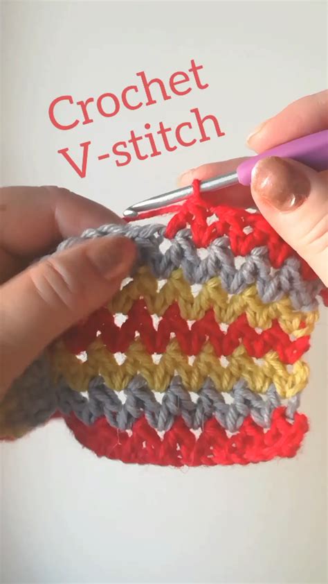 Como a crochet V Puntada | Crochet stitches, V stitch crochet, Crochet