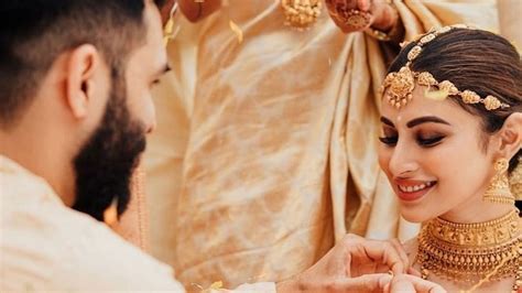 Mouni Roy Wedding લગ્ન બાદ મૌની રોયે શેર કરી તસવીરો કહ્યુ તમારા પ્રેમ અને આશીર્વાદની જરૂર