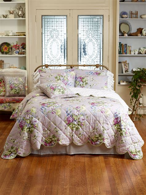 Cottage Rose Quilt Your Home Bedding Beautiful Designs By April Cornell