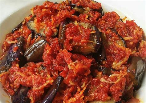 Cara membuat masker terong ungu. Resep Balado terong ungu teri medan oleh Wulandari - Cookpad