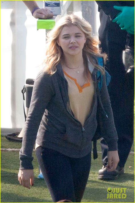 Chloe Moretz Opens Up About Filming Steamy Movie Scenes Photo 3229445