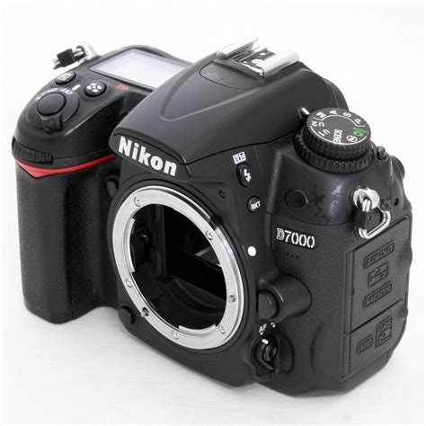 Used Nikon D7000 Slr Camera With Tamron 17 50mm F28 Xr Di Ii Lens