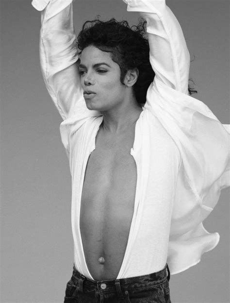 Pin By Sof A Pont N K On Mjj Michael Jackson Jackson Shirtless