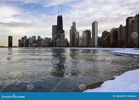 Winter In Downtown Chicago Stock Image Image Of Dusk 10664359
