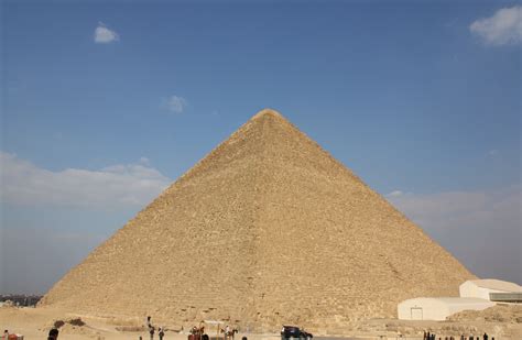 Filegreat Pyramid Of Giza 2010 Wikipedia