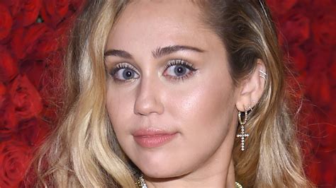 The Truth About Miley Cyrus Sexuality Celeb 99