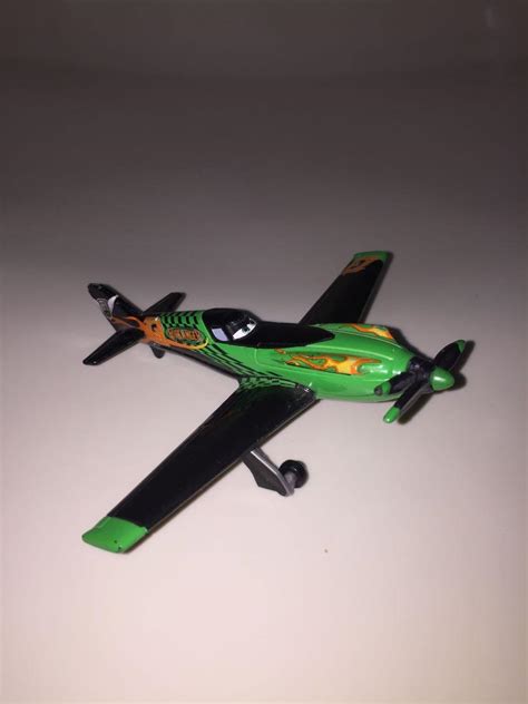 Planes Ripslinger Diecast X9465 Mattel 2013 Disney World Of Cars Hobbies And Toys Collectibles