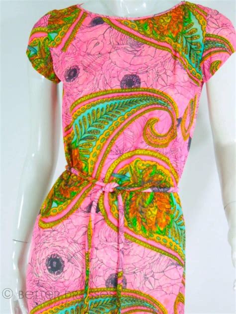 vintage 1960s dress in psychedelic paisley print better dresses vintage