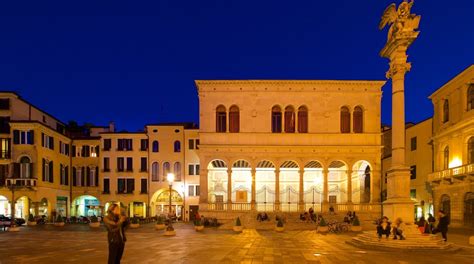 Piazza Dei Signori In City Center Padova Tours And Activities Expedia