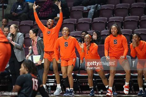 Members Of The Syracuse Orange Womens Basketball Team Celebrate In