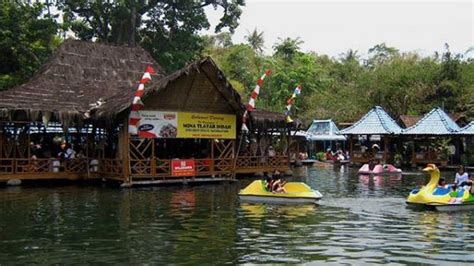 Tlatar boyolali 2021 objek wisata kabupaten jawa tengah umbul tiket masuk pemancingan harga alamat penginapan di jam buka jateng tourist attractions regency central java aquatic bus danuwo tempat hotel outbound mancing menu ikan ekowisata fasilitas foto gambar htm mina indah pemandian 57316 kecamatan kolam renang karunia knalpot lokasi ow. Tiket Masuk Tlatar Boyolali 2020 : Pengunjung Tlatar ...