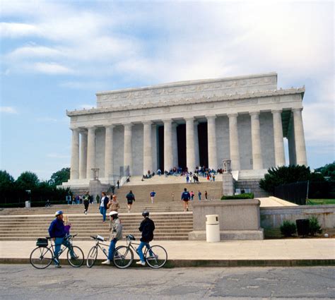 San jose, ca / online. The Essential Guide to Student Travel for Washington D.C ...