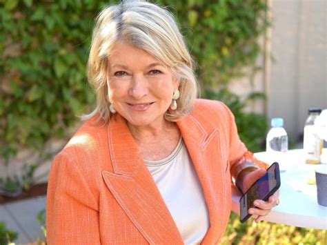 Martha Stewart Knows What A Thirst Trap Is After Viral Pool Selfie